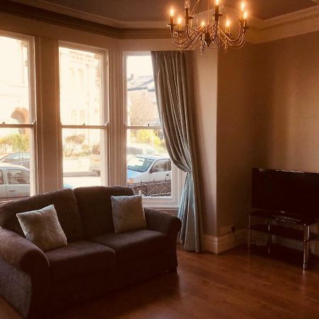 Апартаменты 7 Llewelyn Avenue Лландидно Экстерьер фото