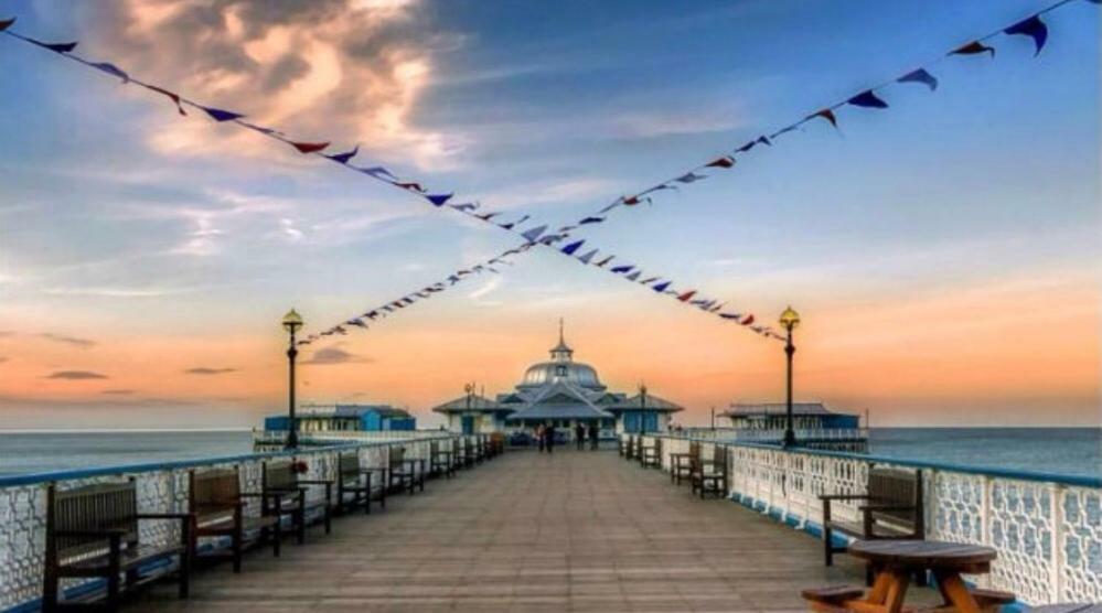 Апартаменты 7 Llewelyn Avenue Лландидно Экстерьер фото